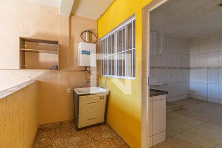 Casa para alugar com 100m², 2 quartos e 2 vagasÁrea de serviço