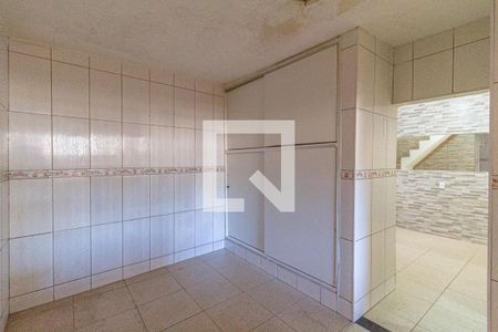Casa para alugar com 100m², 2 quartos e 2 vagasCozinha