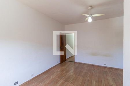 Casa para alugar com 100m², 2 quartos e 2 vagasSuíte