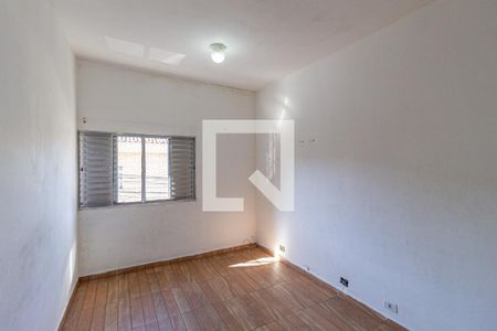 Casa para alugar com 100m², 2 quartos e 2 vagasSuíte