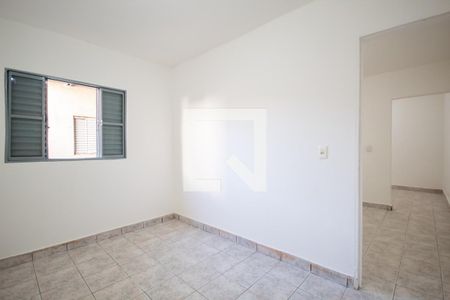 Quarto de casa para alugar com 1 quarto, 45m² em Km 18, Osasco