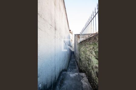 Entrada de casa para alugar com 1 quarto, 45m² em Km 18, Osasco