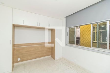 Quarto de apartamento à venda com 1 quarto, 55m² em Tauá, Rio de Janeiro