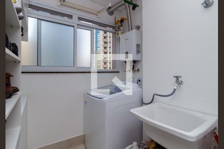 Apartamento à venda com 94m², 2 quartos e 2 vagas Apartamento à venda com 94m², 2 quartos e 2 vagasÁrea de Serviço
