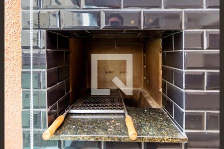 Apartamento à venda com 94m², 2 quartos e 2 vagas Apartamento à venda com 94m², 2 quartos e 2 vagasDetalhe - Varanda