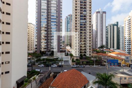 Apartamento à venda com 94m², 2 quartos e 2 vagas Apartamento à venda com 94m², 2 quartos e 2 vagasVista - Varanda