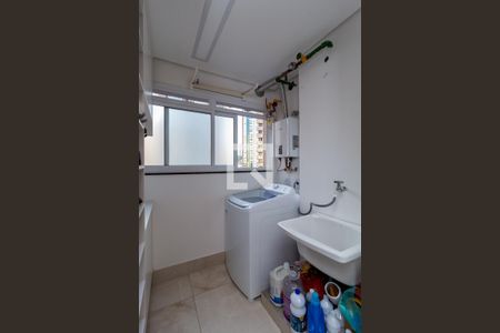 Apartamento à venda com 94m², 2 quartos e 2 vagas Apartamento à venda com 94m², 2 quartos e 2 vagasÁrea de Serviço