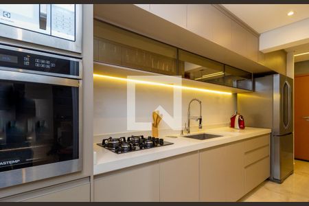 Cozinha de apartamento para alugar com 2 quartos, 94m² em Vila Regente Feijó, São Paulo