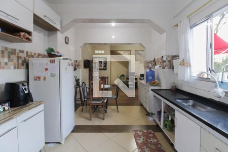 Casa à venda com 300m², 3 quartos e 1 vaga Casa à venda com 300m², 3 quartos e 1 vagaCozinha