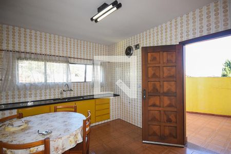 Casa para alugar com 320m², 2 quartos e 4 vagas Casa para alugar com 320m², 2 quartos e 4 vagasCozinha