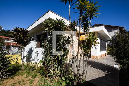 Casa para alugar com 320m², 2 quartos e 4 vagas Casa para alugar com 320m², 2 quartos e 4 vagasJardim