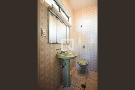 Lavabo de casa para alugar com 2 quartos, 320m² em Jardim Londrina, São Paulo