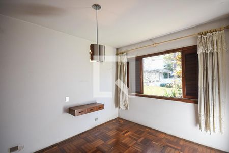 Quarto 1 de casa para alugar com 2 quartos, 320m² em Jardim Londrina, São Paulo