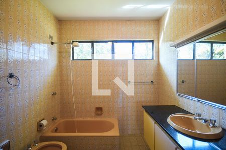 Casa para alugar com 320m², 2 quartos e 4 vagas Casa para alugar com 320m², 2 quartos e 4 vagasBanheiro