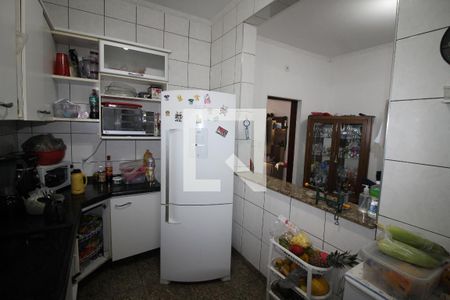 Casa à venda com 240m², 3 quartos e 3 vagasCozinha