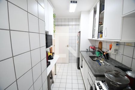 Cozinha de apartamento à venda com 1 quarto, 40m² em Centro, Campinas