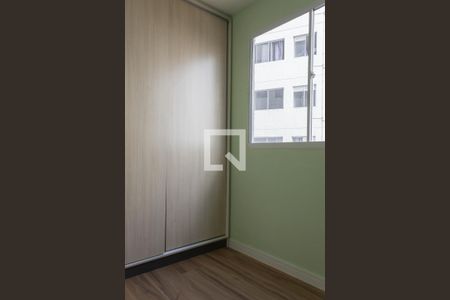 Quarto 2 de apartamento para alugar com 2 quartos, 45m² em Jardim São Savério, São Bernardo do Campo