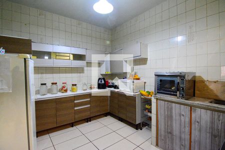 Casa à venda com 300m², 3 quartos e 5 vagas Casa à venda com 300m², 3 quartos e 5 vagasCozinha