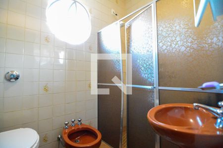 Casa à venda com 300m², 3 quartos e 5 vagas Casa à venda com 300m², 3 quartos e 5 vagasBanheiro