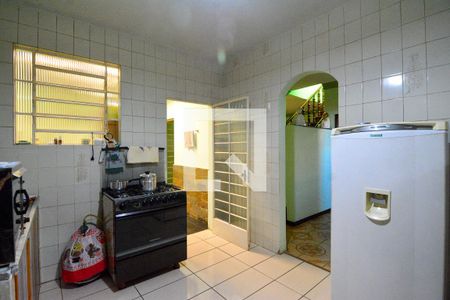 Casa à venda com 300m², 3 quartos e 5 vagas Casa à venda com 300m², 3 quartos e 5 vagasCozinha