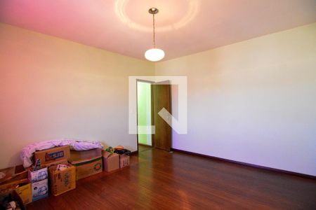 Casa à venda com 300m², 3 quartos e 5 vagas Casa à venda com 300m², 3 quartos e 5 vagasQuarto 1