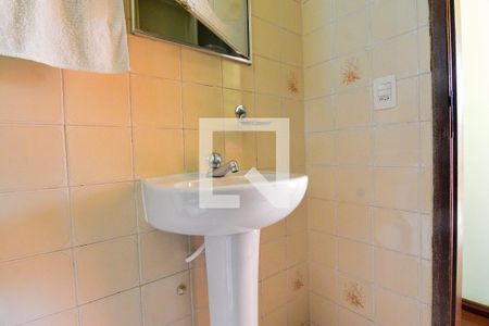 Casa à venda com 300m², 3 quartos e 5 vagas Casa à venda com 300m², 3 quartos e 5 vagasBanheiro