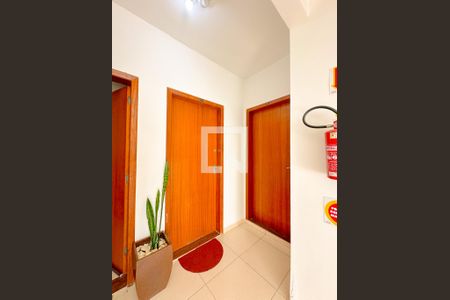 Apartamento para alugar com 72m², 2 quartos e 1 vagaHall de entrada