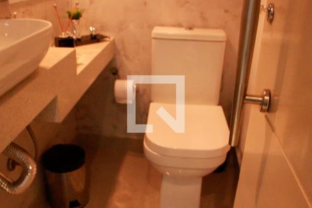 Casa de condomínio à venda com 110m², 3 quartos e 2 vagas Casa de condomínio à venda com 110m², 3 quartos e 2 vagasBanheiro Social