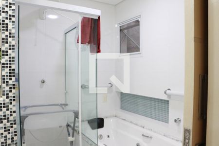 Casa de condomínio à venda com 110m², 3 quartos e 2 vagasBanheiro da Suíte 2