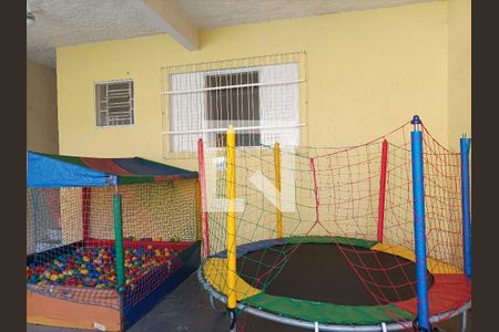 Casa para alugar com 336m², 2 quartos e 1 vagaÁrea comum - Playground