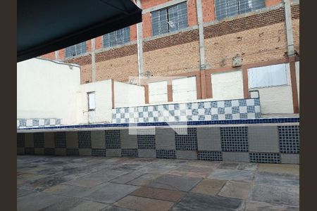 Casa para alugar com 336m², 2 quartos e 1 vagaÁrea comum - Piscina