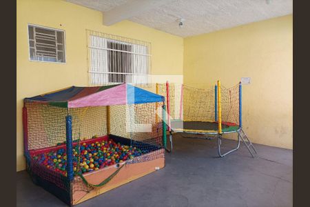 Casa para alugar com 336m², 2 quartos e 1 vagaÁrea comum - Playground