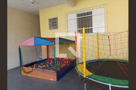 Casa para alugar com 336m², 2 quartos e 1 vagaÁrea comum - Playground