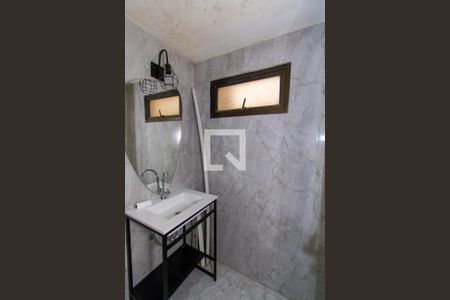 Apartamento para alugar com 185m², 4 quartos e 3 vagas Apartamento para alugar com 185m², 4 quartos e 3 vagasBanheiro da Suíte 2