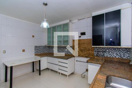 Apartamento para alugar com 185m², 4 quartos e 3 vagas Apartamento para alugar com 185m², 4 quartos e 3 vagasCozinha