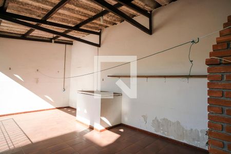 Casa à venda com 291m², 4 quartos e 3 vagasQuintal