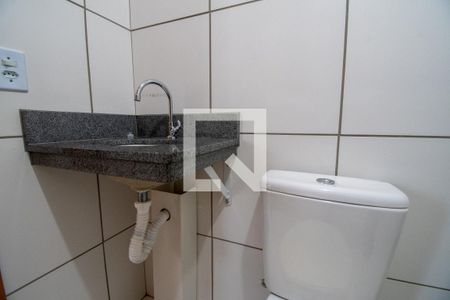 Apartamento à venda com 44m², 2 quartos e 1 vaga Apartamento à venda com 44m², 2 quartos e 1 vagaBanheiro