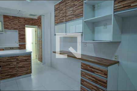 Apartamento à venda com 142m², 3 quartos e 2 vagasCozinha