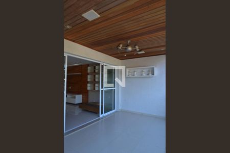 Apartamento à venda com 142m², 3 quartos e 2 vagasVaranda