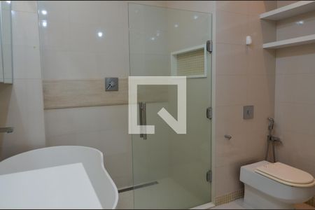 Apartamento à venda com 142m², 3 quartos e 2 vagasBanheiro da Suíte 2