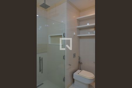 Apartamento à venda com 142m², 3 quartos e 2 vagasBanheiro da Suíte 2