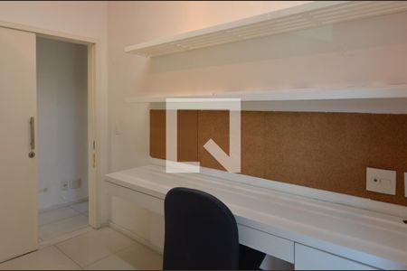 Apartamento à venda com 142m², 3 quartos e 2 vagasQuarto 2