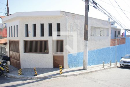 Casa à venda com 200m², 3 quartos e 2 vagasFachada Casa