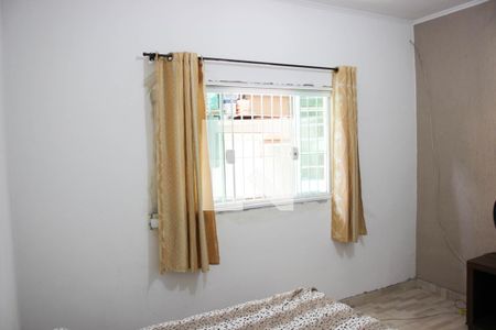 Quarto 2 de casa à venda com 3 quartos, 200m² em Vila Carmosina, São Paulo