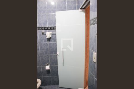 Casa à venda com 200m², 3 quartos e 2 vagasBanheiro 1