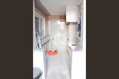 Casa à venda com 200m², 3 quartos e 2 vagasLavanderia 