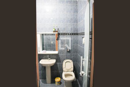 Casa à venda com 200m², 3 quartos e 2 vagasBanheiro 1