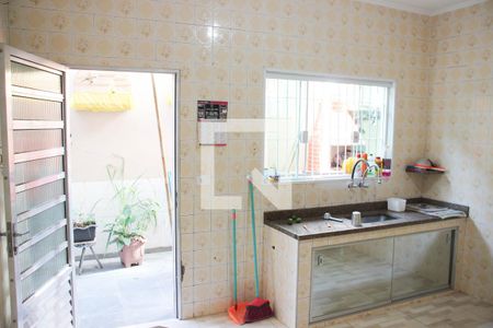 Casa à venda com 200m², 3 quartos e 2 vagasCozinha