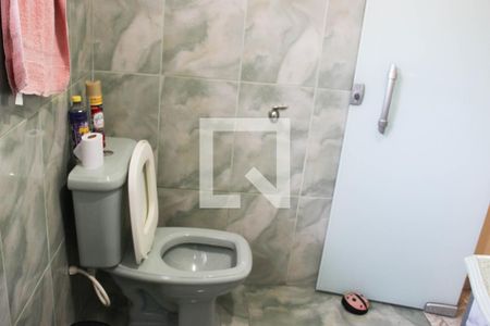 Casa à venda com 200m², 3 quartos e 2 vagasBanheiro 2