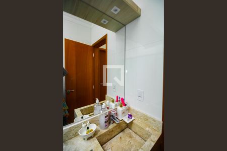 Casa à venda com 125m², 3 quartos e 2 vagasBanheiro Social